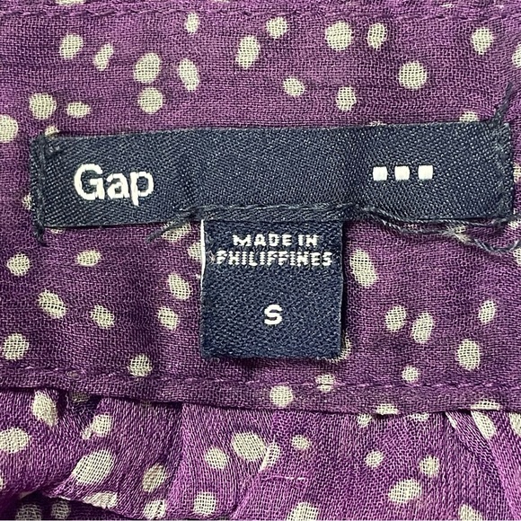 GAP Polka Dot Sheer V-Neck Button Front Long Sleeve Top in Purple - Picture 2 of 3